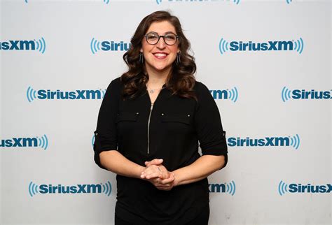 is mayim bialik a lesbian|Mayim Bialiks positive Pride post spammed with ugly, anti